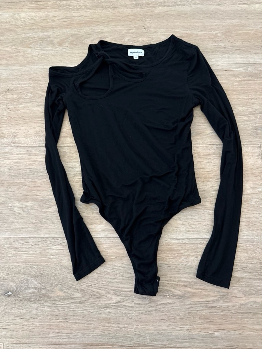 Superdown Black Long-Sleeve Cutout Bodysuit Small